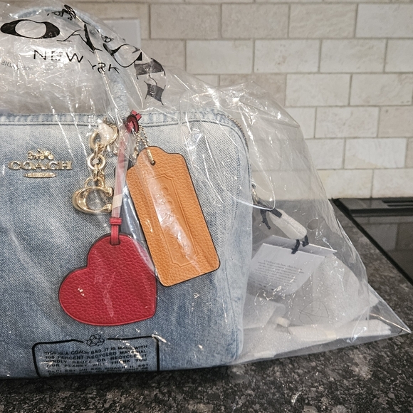 BNWT COACH DENIUM LARGE ROWAN - Picture 8 of 8